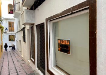 El Ayuntamiento anuncia ayudas de 3,5 millones de euros para establecimientos no esenciales, afectados por los cierres