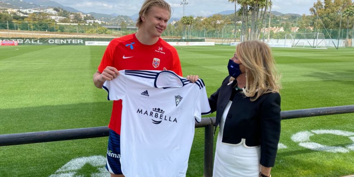 Haaland rompe el hermetismo para hacer un guiño a Marbella