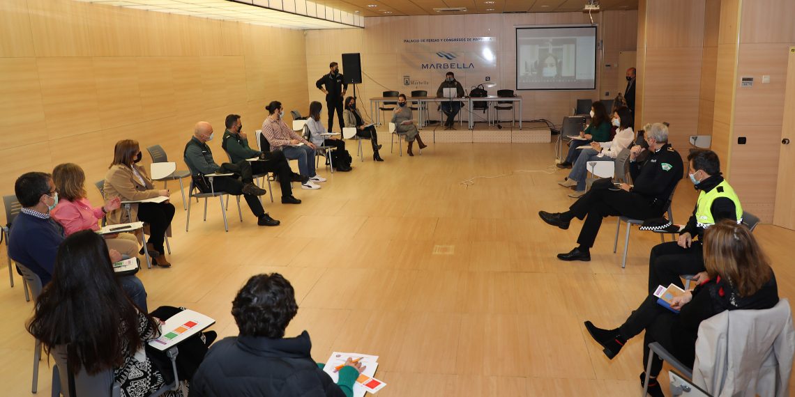 Mujer ha atendido a 693 usuarias desde noviembre, una cuarta parte por malos tratos