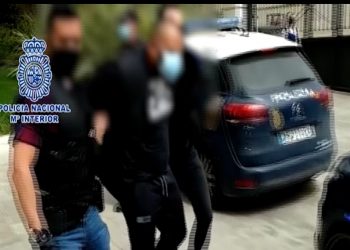 Los participantes en la fiesta abandonaron el cuerpo del Dj muerto de un disparo en el cuello