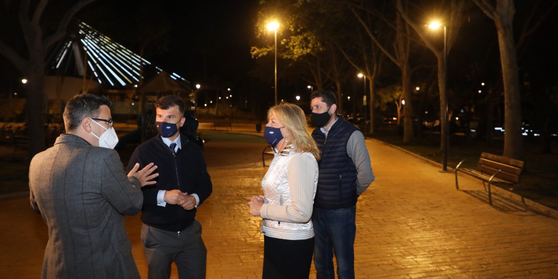El Consistorio realiza mejoras en los senderos y en el alumbrado del parque de la Represa