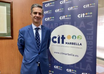 “Muchos británicos quieren pasar la pandemia en una terraza al sol, viendo llover en Manchester”