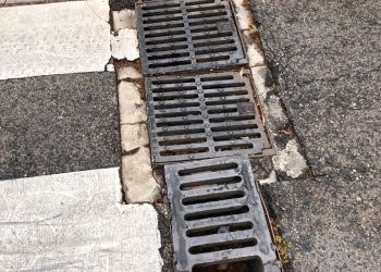 El PSOE denuncia «dejación y abandono» en el entorno de Torres Murciano