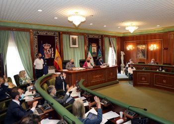 El PP rechaza una comisión «local» para abordar la situación de 1.400 trabajadores indefinidos