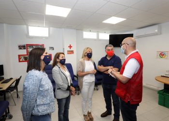 Derechos Sociales trabaja en la vacunación de 160 personas sin hogar