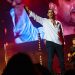 Melendi ofrece en Starlite un concierto muy sentido y reivindicativo