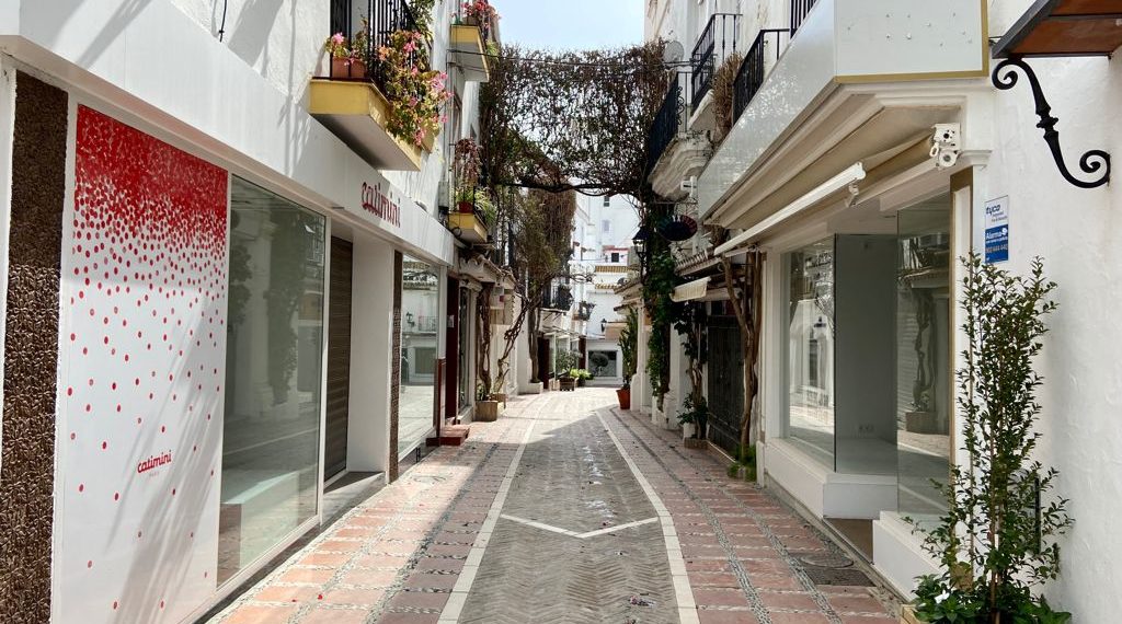 Comerciantes siguen sin cobrar las ayudas y denuncian ataques de Garre