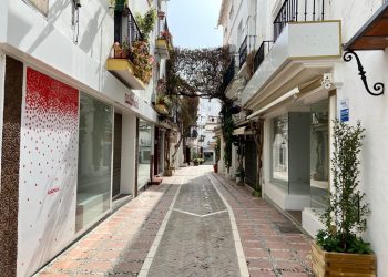 Comerciantes siguen sin cobrar las ayudas y denuncian ataques de Garre