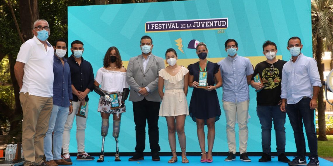 Celebran el compromiso social en el Día de la Juventud