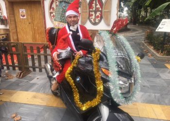 Papá Noel recorrerá Marbella en un coche descapotable y escoltado por motocicletas