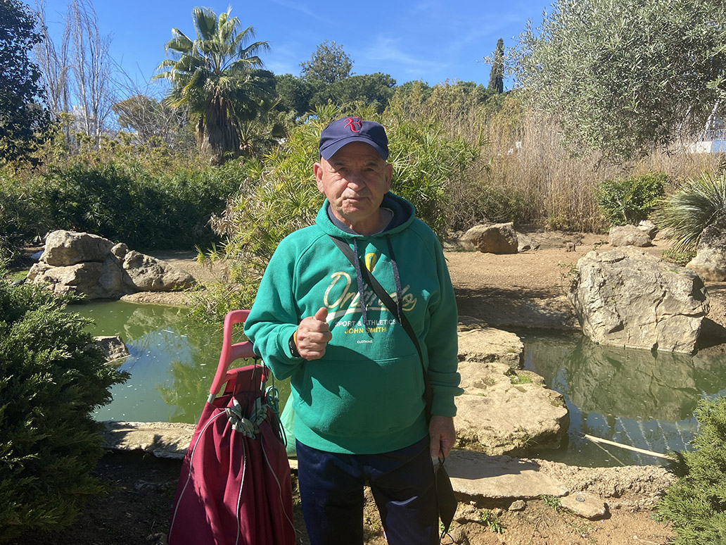 «A los animales no le trae nadie comida»