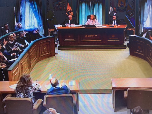 La causa judicial contra la familia de Muñoz sigue marcando los plenos del Ayuntamiento